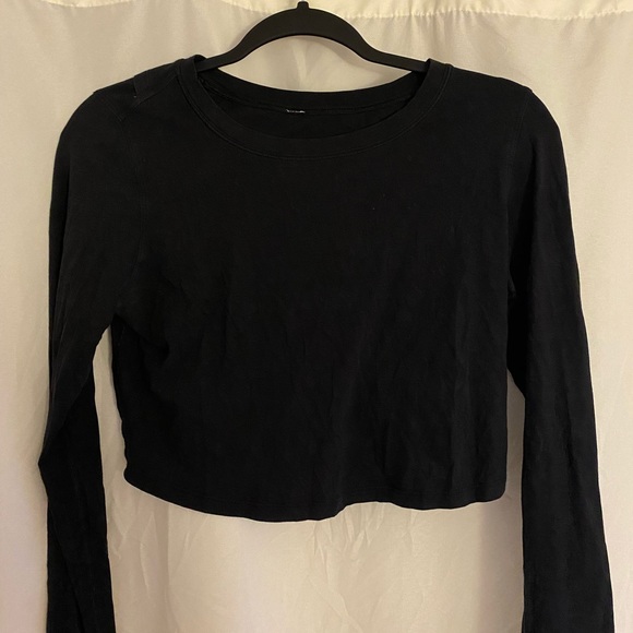 Lululemon cropped longsleeve - Picture 2 of 2